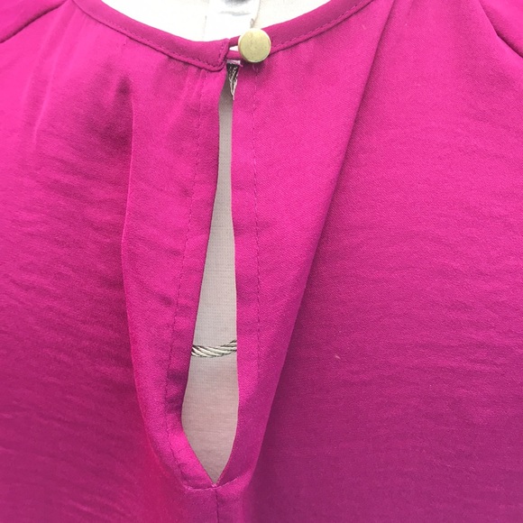 Mossimo Women’s, Large, fuchsia flowy blouse. - Picture 11 of 11